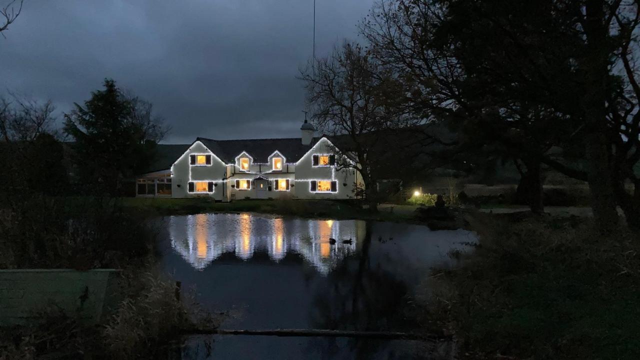 Llwyn Onn Guest House, North Wales Pentrefoelas Eksteriør bilde